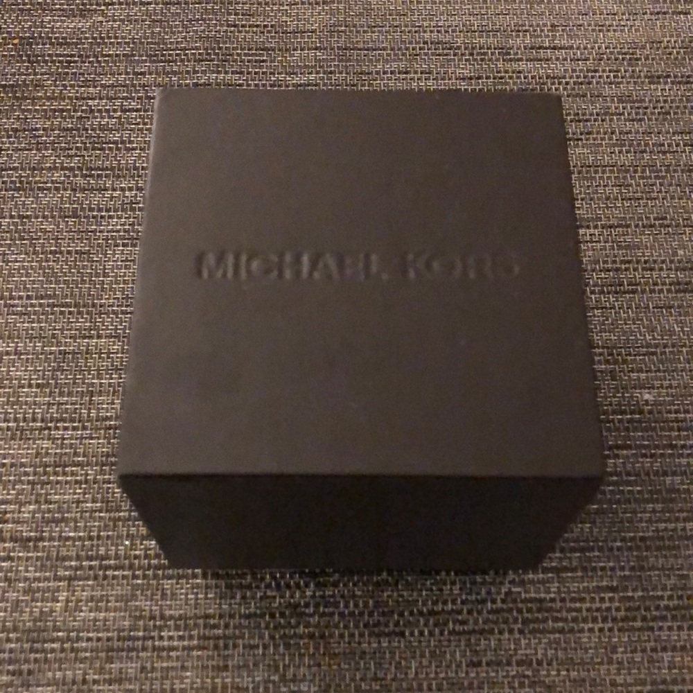 Michael Kors Watch Box